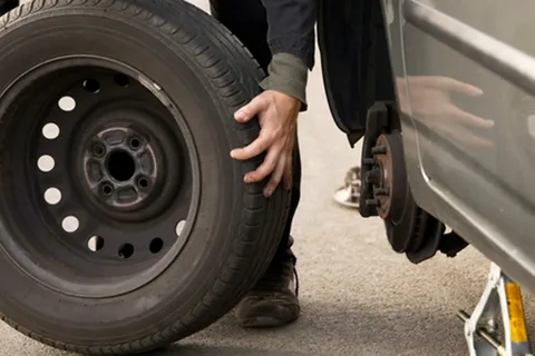 Bayraklı Mobil Lastik Tamircisi